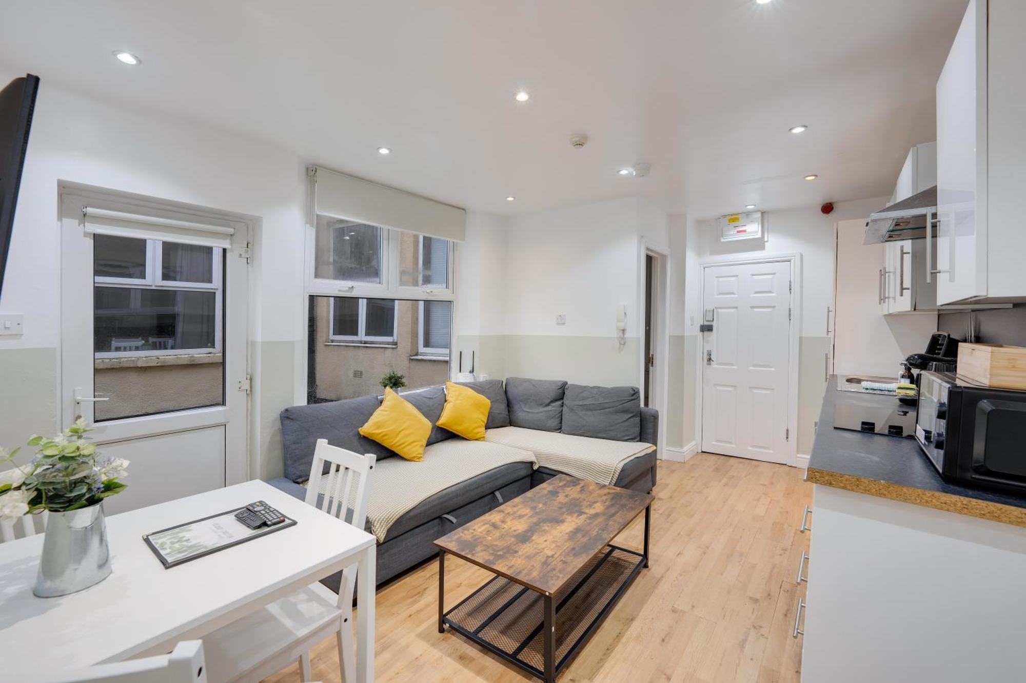 2 Bedroom Apartment For Up To 6 Nr Centre Cardiff Eksteriør billede